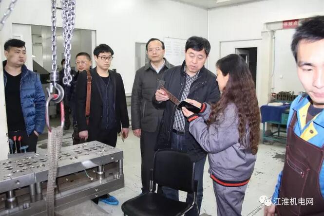 在銅陵豐山三佳微電子有限公司調研 在銅陵豐山三佳微電子有限公司調研